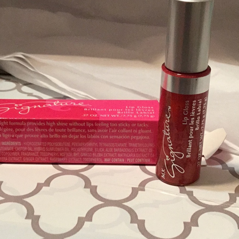 Mary Kay lip gloss. Color; watermelon